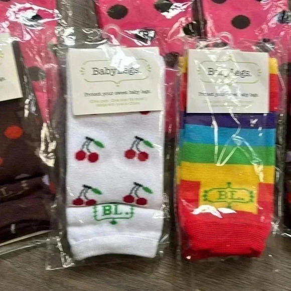 ✨🆕Baby Legs🆕✨ | Leg warmers for babies and toddlers ✨13 pairs✨ - Picture 5 of 9